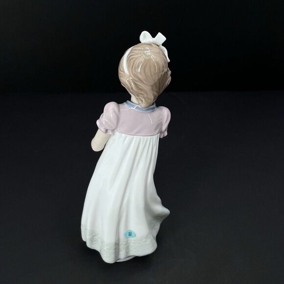 LLADRO 5877 & 5429 Guest Of Honor Boy & Girl Happy Birthday Cake Figurine Pair - Picture 10 of 13